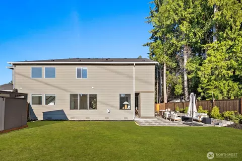 Exterior - 19414 9th Ave SE, Bothell, WA 98012 photo 7 of 10