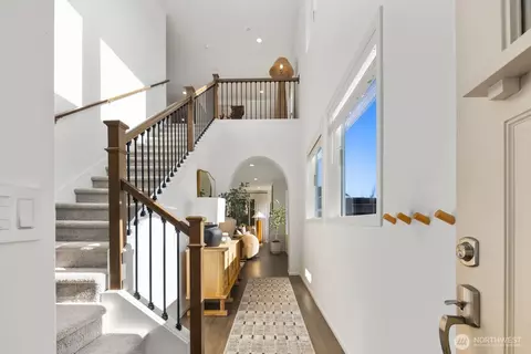 Entry Way - 19414 9th Ave SE, Bothell, WA 98012 photo 1 of 1