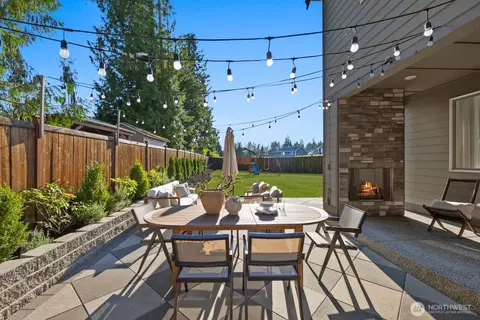 Exterior - 19414 9th Ave SE, Bothell, WA 98012 photo 3 of 10