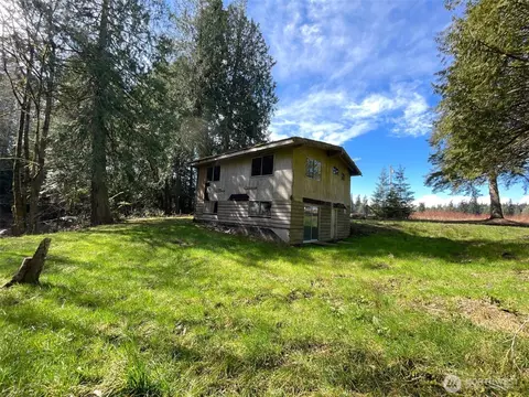 33247 Eglon Rd NE, Kingston, WA 98346
