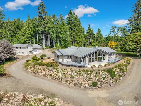 3201 Alt Hwy 101, Ilwaco, WA 98624