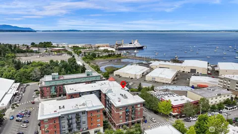 960 Harris Ave #305, Bellingham, WA 98225