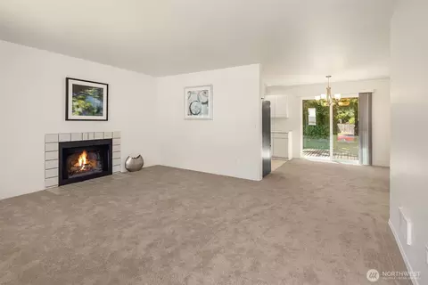 Living - 10816 10th Dr SE, Everett, WA 98208 photo 1 of 5