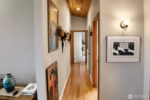 Entry Way - 561 Discovery Way, Eastsound, WA 98245 photo 1 of 1