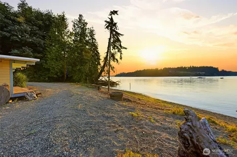 1303 38th Avenue Ct NW, Gig Harbor, WA 98335