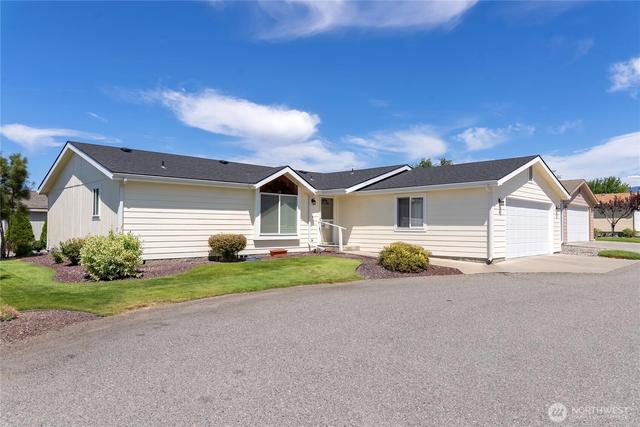 6 Crystal Pl W, Omak, WA 98841