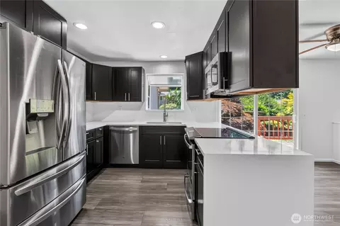 Kitchen - 3331 197th Pl SE, Bothell, WA 98012 photo 1 of 3