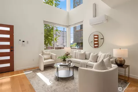 3924 Linden Ave N #E, Seattle, WA 98103
