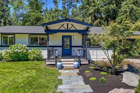 6726 NE Whidbey Dr, Hansville, WA 98340