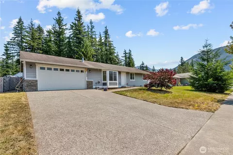 252 19th St, Gold Bar, WA 98251