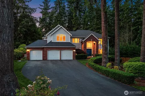 21728 NE 81st St, Redmond, WA 98053