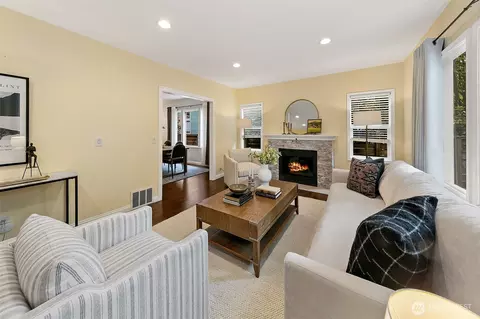 954 19th Ave E, Seattle, WA 98112 photo 3