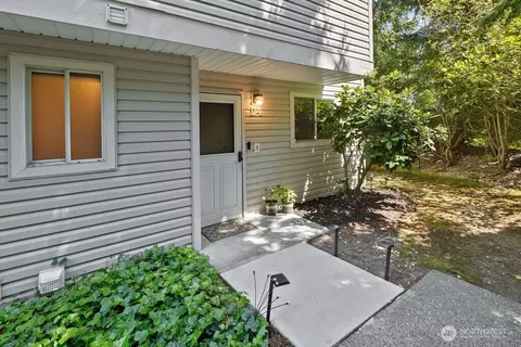 18910 Bothell Everett Hwy #D4, Bothell, WA 98012 photo 1