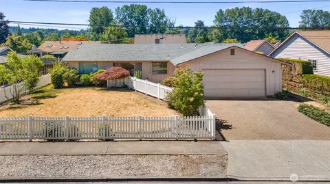 1912 Tacoma Rd, Puyallup, WA 98371