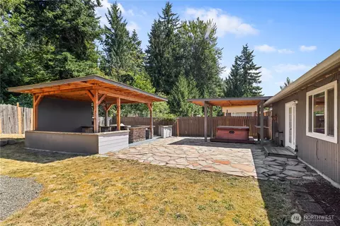 Exterior - 10329 16th Pl W, Everett, WA 98204 photo 3 of 5
