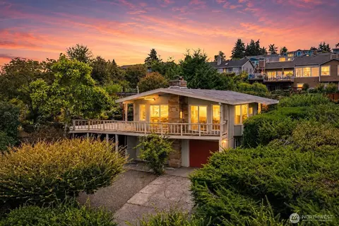 6107 Hawthorne Ter NE, Tacoma, WA 98422
