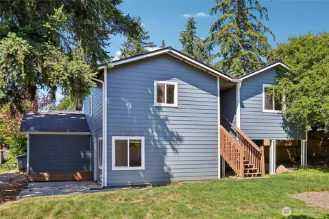 Exterior - 22719 1st Pl W, Bothell, WA 98021 photo 4 of 7
