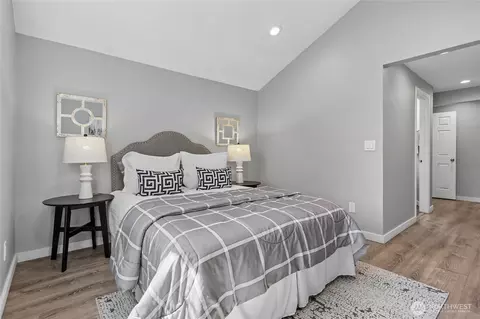 Bedroom - 22719 1st Pl W, Bothell, WA 98021 photo 4 of 8