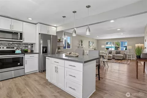 Kitchen - 22719 1st Pl W, Bothell, WA 98021 photo 3 of 5