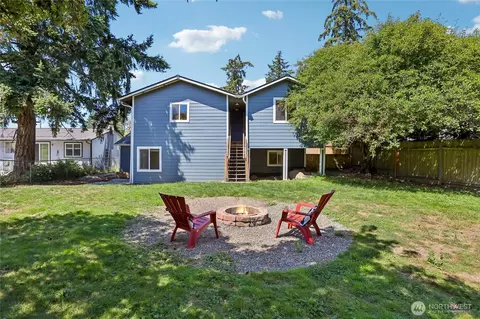 Exterior - 22719 1st Pl W, Bothell, WA 98021 photo 5 of 7