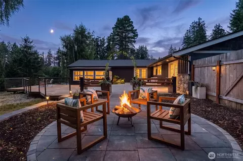 8520 David Day Dr NW, Gig Harbor, WA 98332