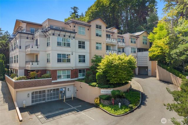 7549 SE 29th St #103, Mercer Island, WA 98040