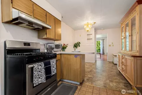 622 47th St SE, Everett, WA 98203 photo 8