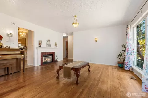 622 47th St SE, Everett, WA 98203 photo 3