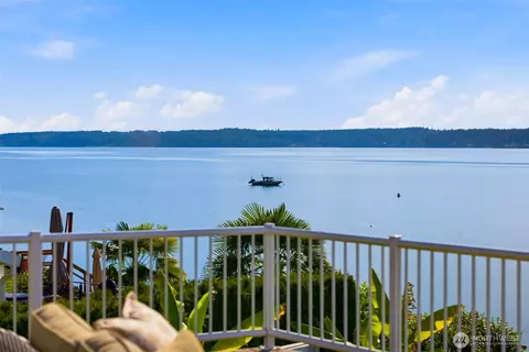 10213 Cherry Ln NW, Gig Harbor, WA 98332