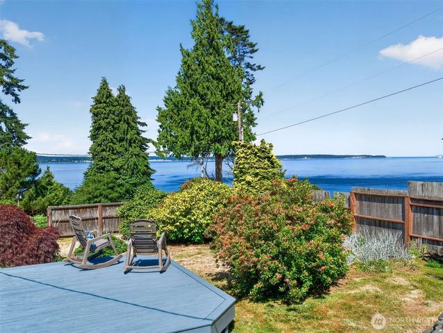 306 Spyglass Dr, Freeland, WA 98249