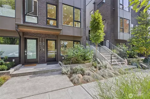 716 11th Ave E #A, Seattle, WA 98102