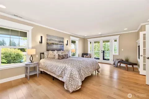 Bedroom - 816 Walnut St, Edmonds, WA 98020 photo 2 of 10