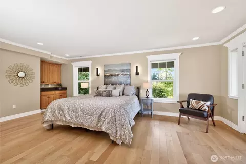 Bedroom - 816 Walnut St, Edmonds, WA 98020 photo 1 of 10