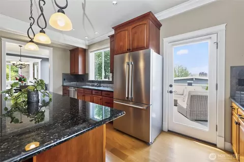 Kitchen - 816 Walnut St, Edmonds, WA 98020 photo 4 of 4