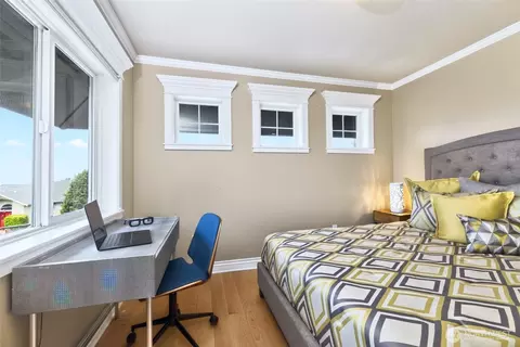 Bedroom - 816 Walnut St, Edmonds, WA 98020 photo 8 of 10
