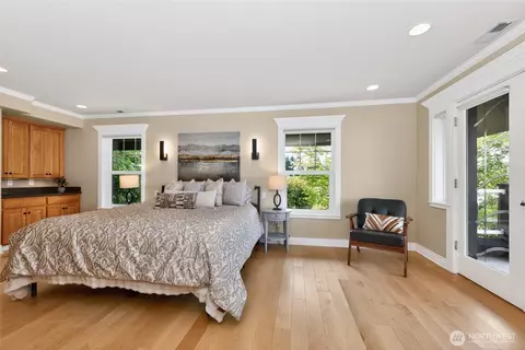 Bedroom - 816 Walnut St, Edmonds, WA 98020 photo 5 of 10