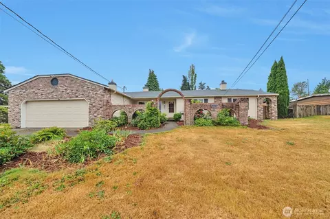 3811 S 239th St, Kent, WA 98032