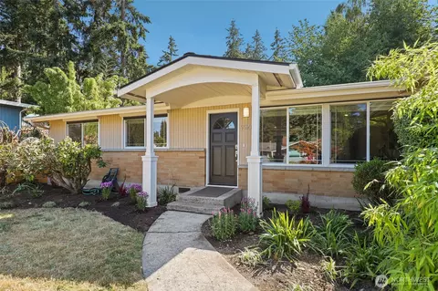 936 165th Ave SE, Bellevue, WA 98008