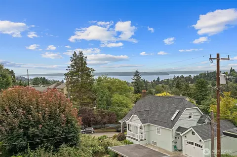 4045 44th Ave SW, Seattle, WA 98116