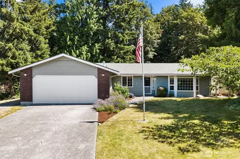 118 N 38th Pl, Mount Vernon, WA 98273