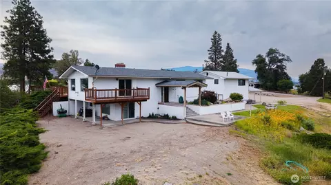 66 Boundary Point Rd, Oroville, WA 98844