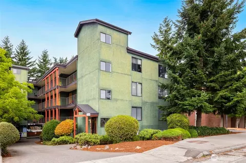 712 N 143rd St, Seattle, WA 98133