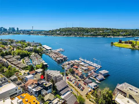 2723 Yale Terrace Ave E, Seattle, WA 98102