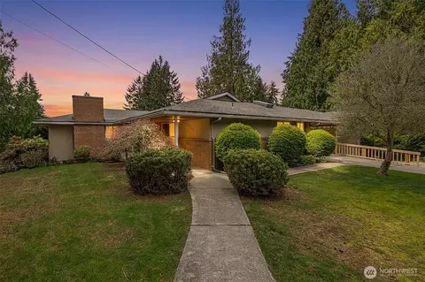 8957 188th St SW, Edmonds, WA 98026