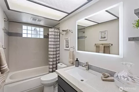 Bath - 22202 Meridian Ave S, Bothell, WA 98021 photo 1 of 2