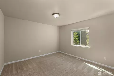 Bedroom - 4322 233rd Pl SE, Bothell, WA 98021 photo 2 of 4