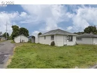 105 Redpath St, Kelso, WA 98626