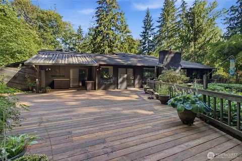 Exterior - 39045 258th Ave SE, Enumclaw, WA 98022 photo 5 of 12