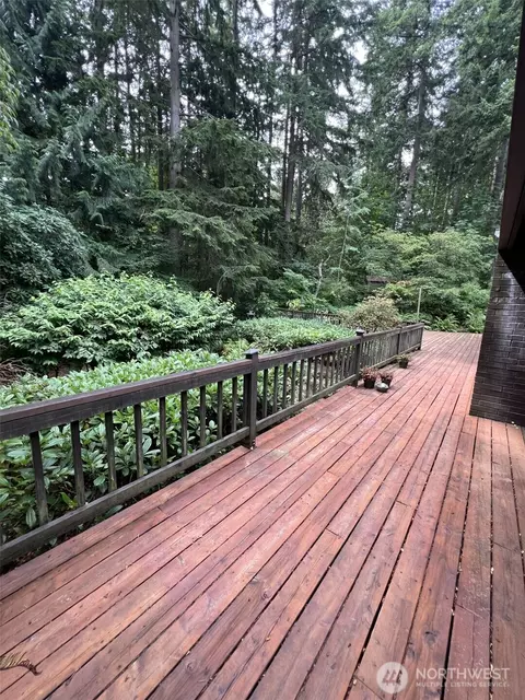 Exterior - 39045 258th Ave SE, Enumclaw, WA 98022 photo 7 of 12