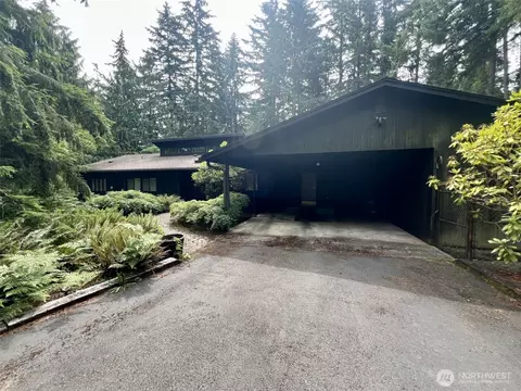39045 258th Ave SE, Enumclaw, WA 98022